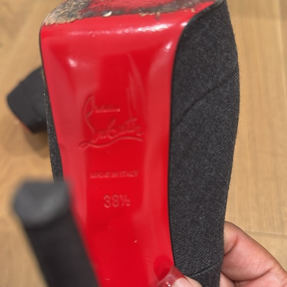 Authentic Christian Louboutin Bianca 140 Flanbel Dark Gray Platform Pump - Picture 6 of 7